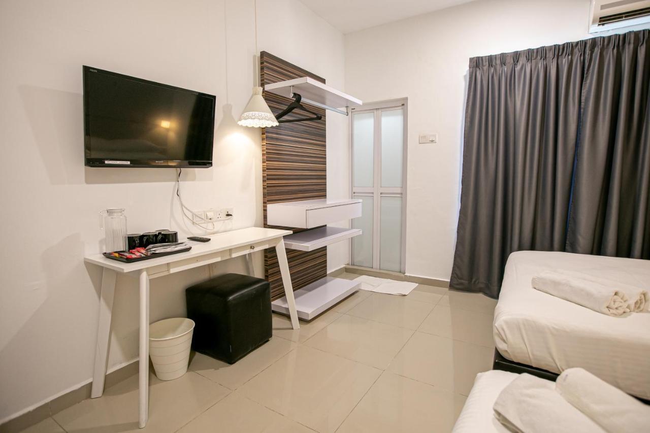 Grand Swiss Hotel George Town Exterior foto